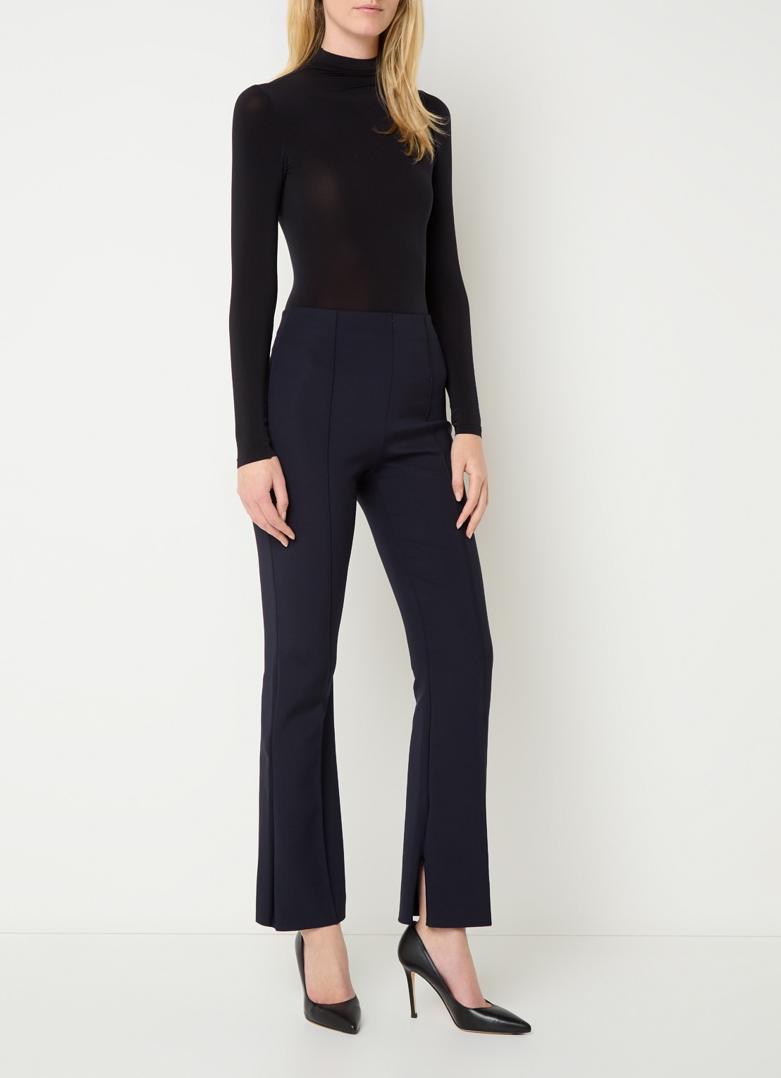 Wolford Scuba high waist flared legging met persplooi - voorkant 4 donkerblauw