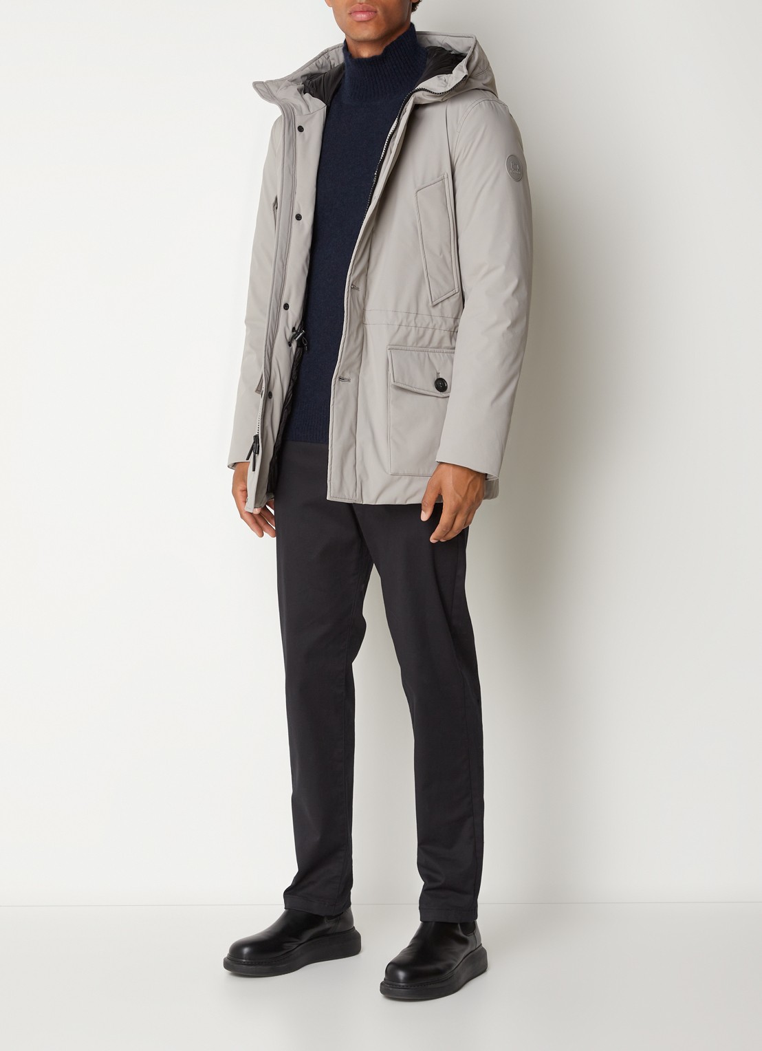 Woolrich Artic parka met donsvulling en klepzakken - voorkant 6 donkerbeige