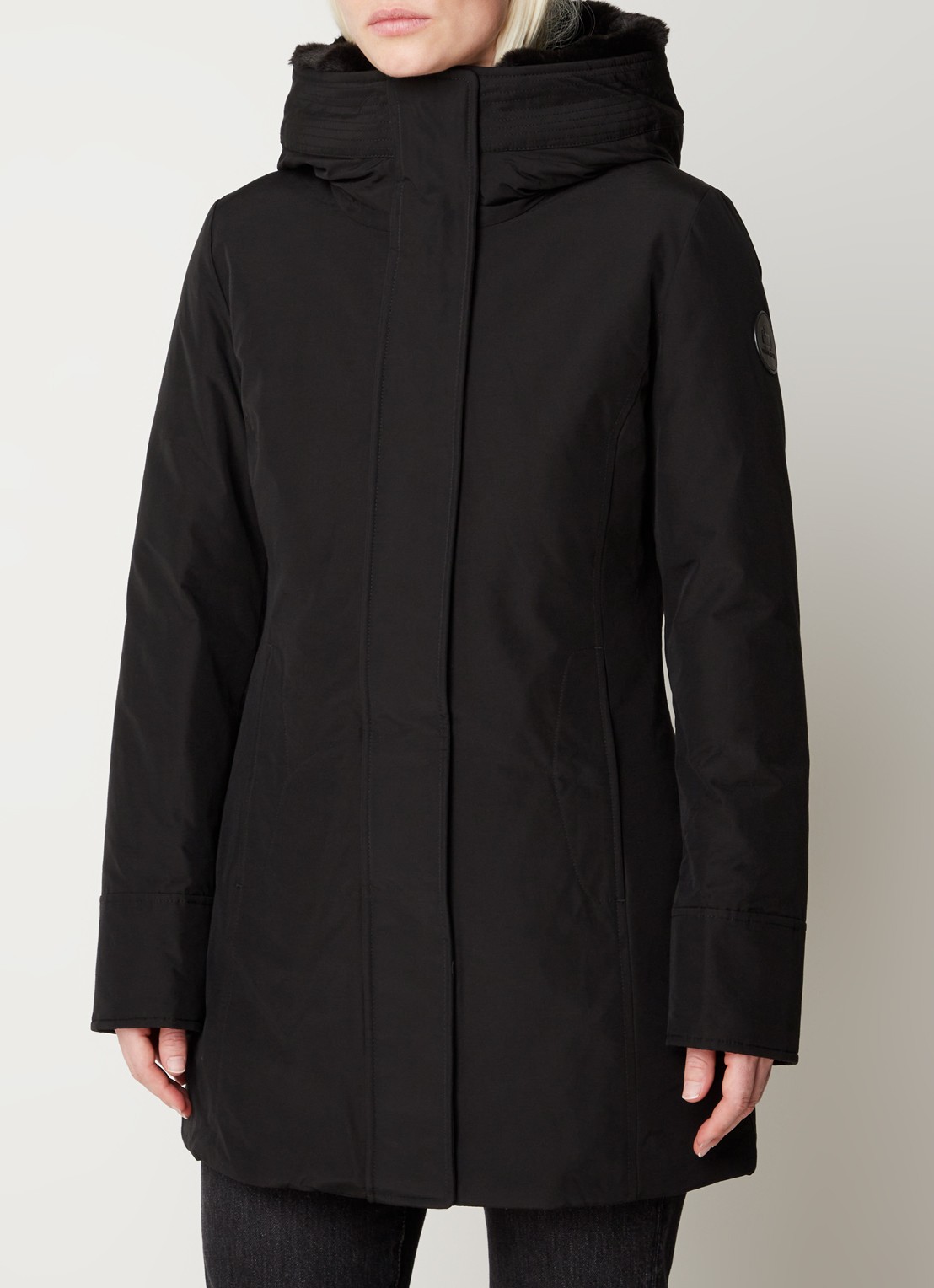 Woolrich Boulder gewatteerde jas met capuchon en steekzakken - detail zwart