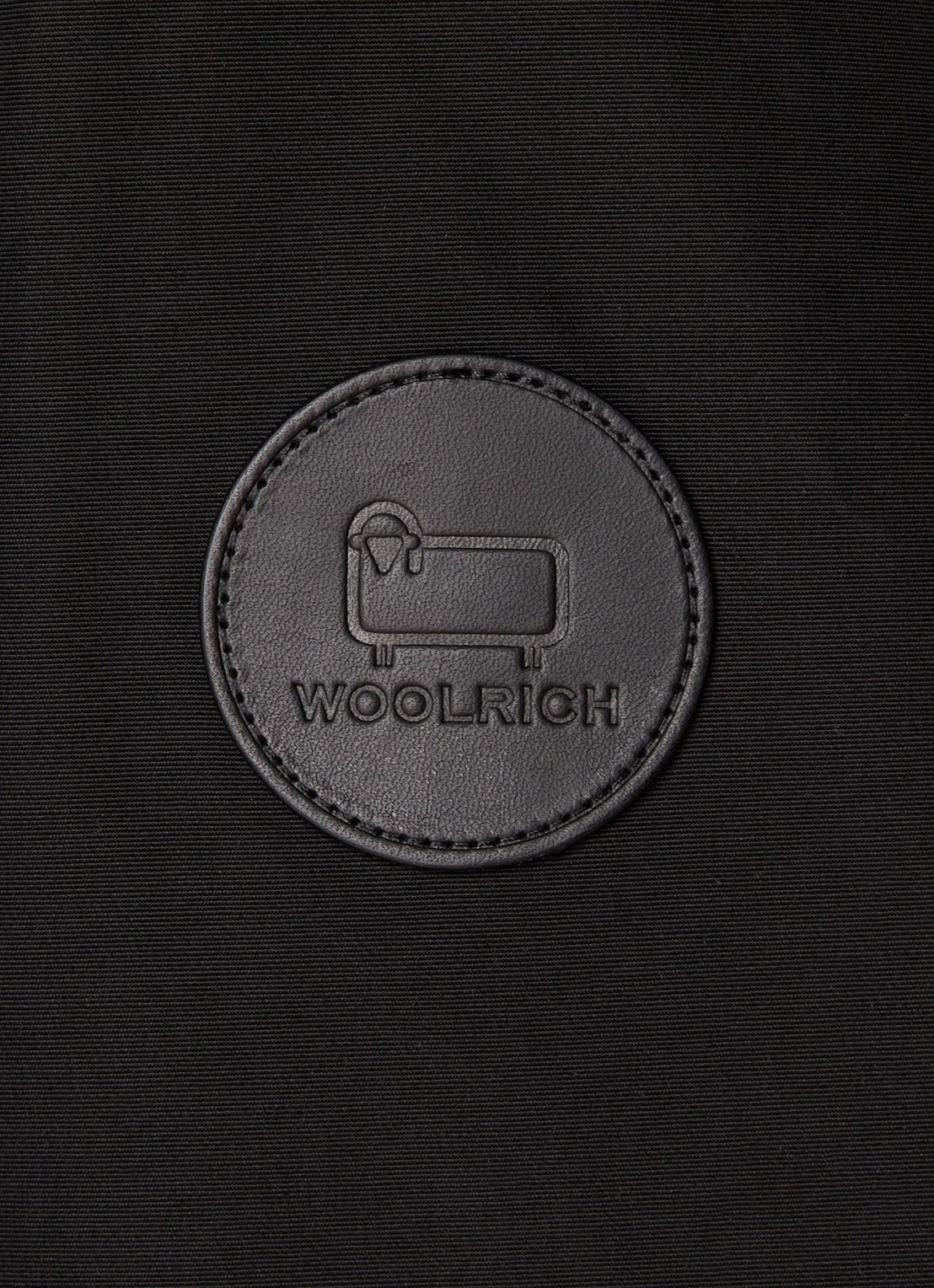 Woolrich Boulder gewatteerde jas met capuchon en steekzakken - detail 3 zwart