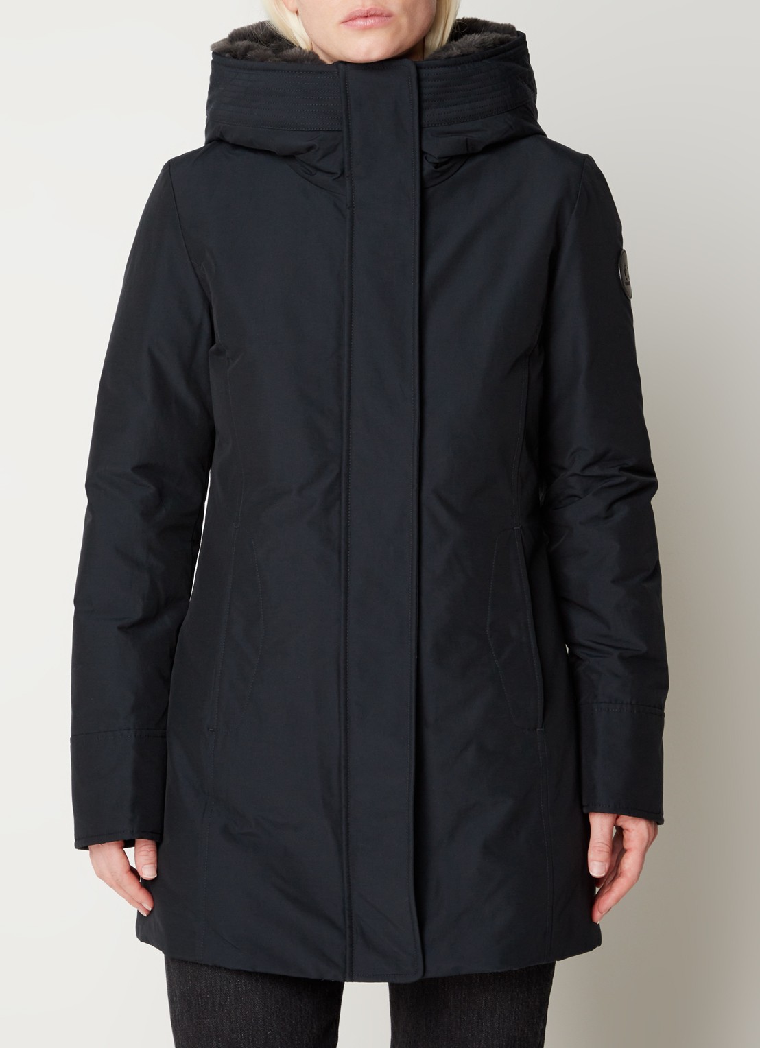 Woolrich Boulder gewatteerde jas met capuchon en steekzakken - detail donkerblauw