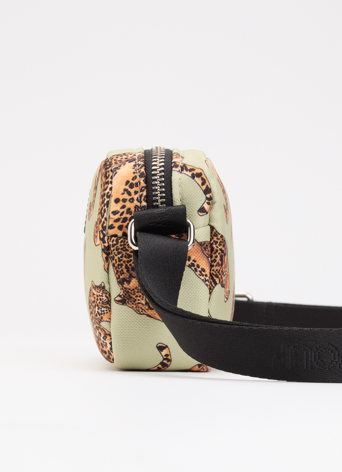Wouf Avo Leopard Mini crossbodytas met print en verstelbare schouderriem - detail 3 lichtgroen