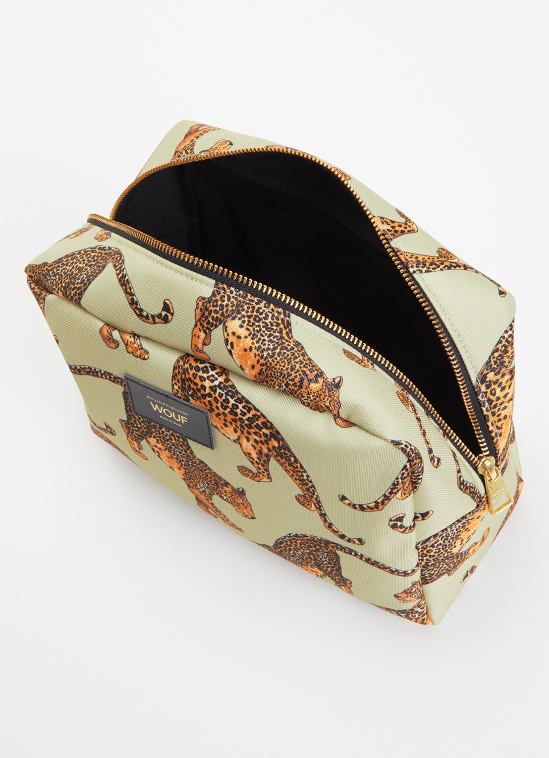 Wouf Leopard Large toilettas met print - detail 2 lindegroen