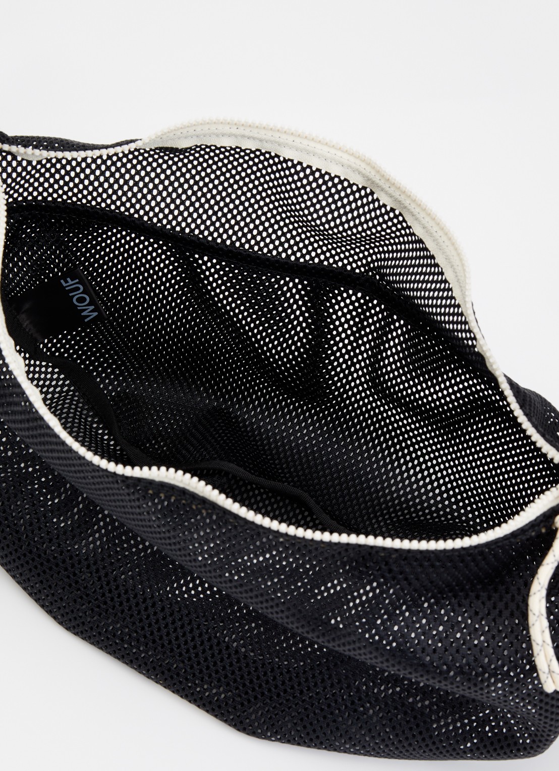 Wouf Onyx Large crossbodytas van mesh met logo - detail 2 antraciet