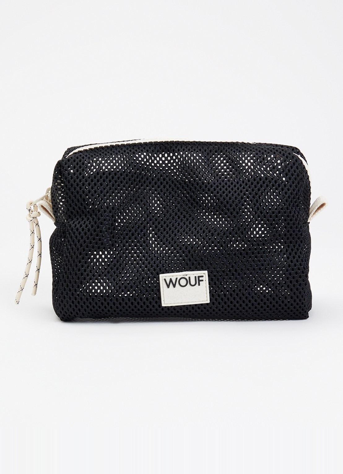 Wouf Onyx toilettas van mesh met logo  - voorkant zwart