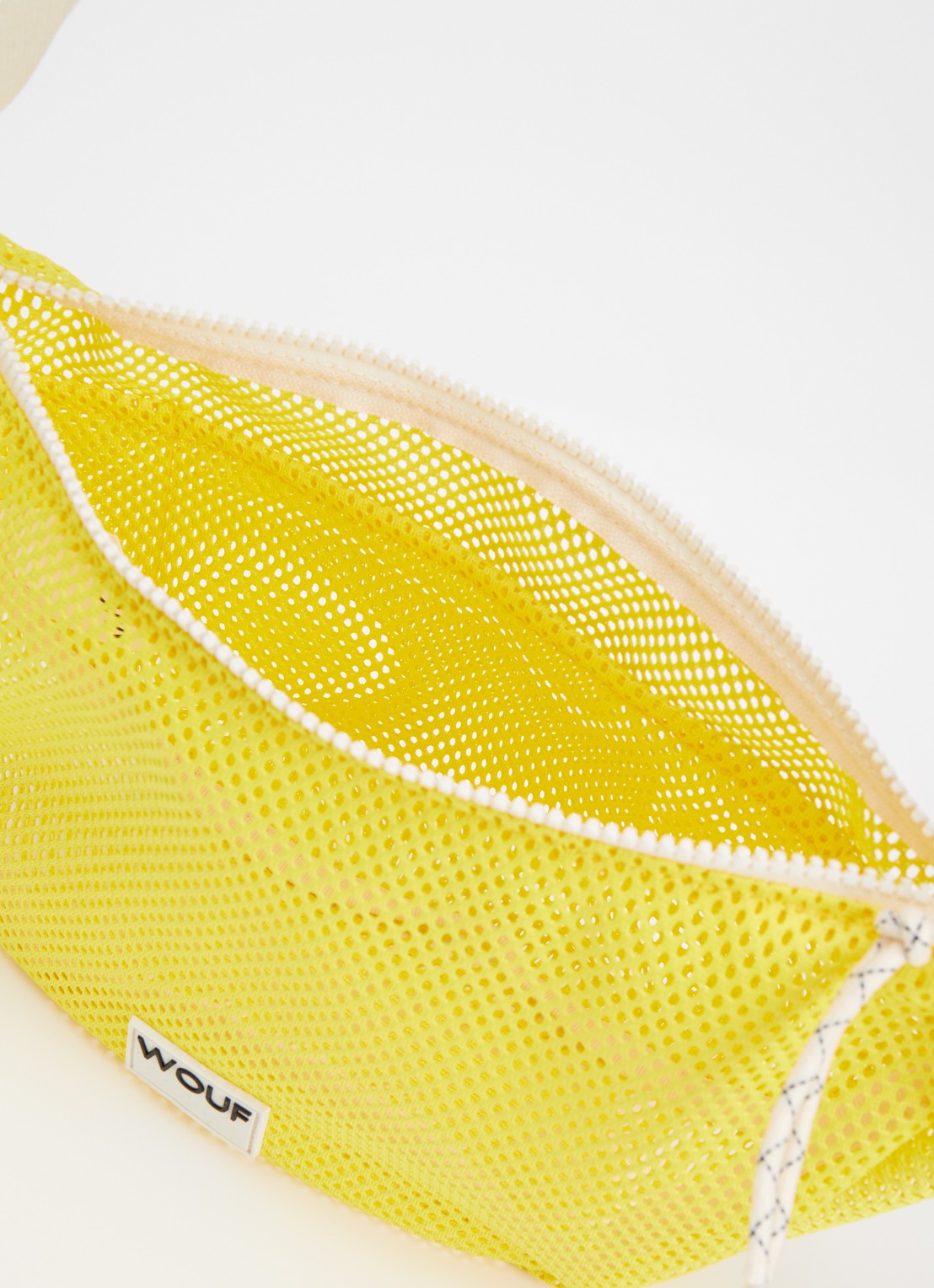 Wouf Ray crossbodytas van mesh met logo - detail 3 geel