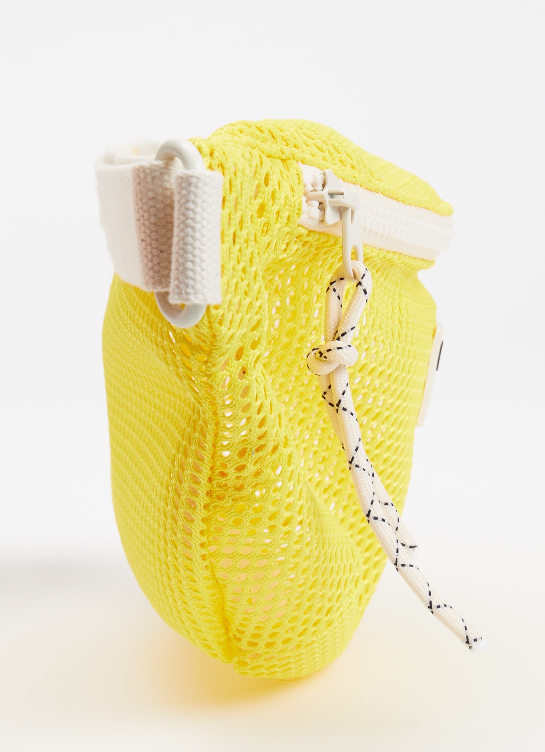Wouf Ray heuptas van mesh met logo - detail 3 geel