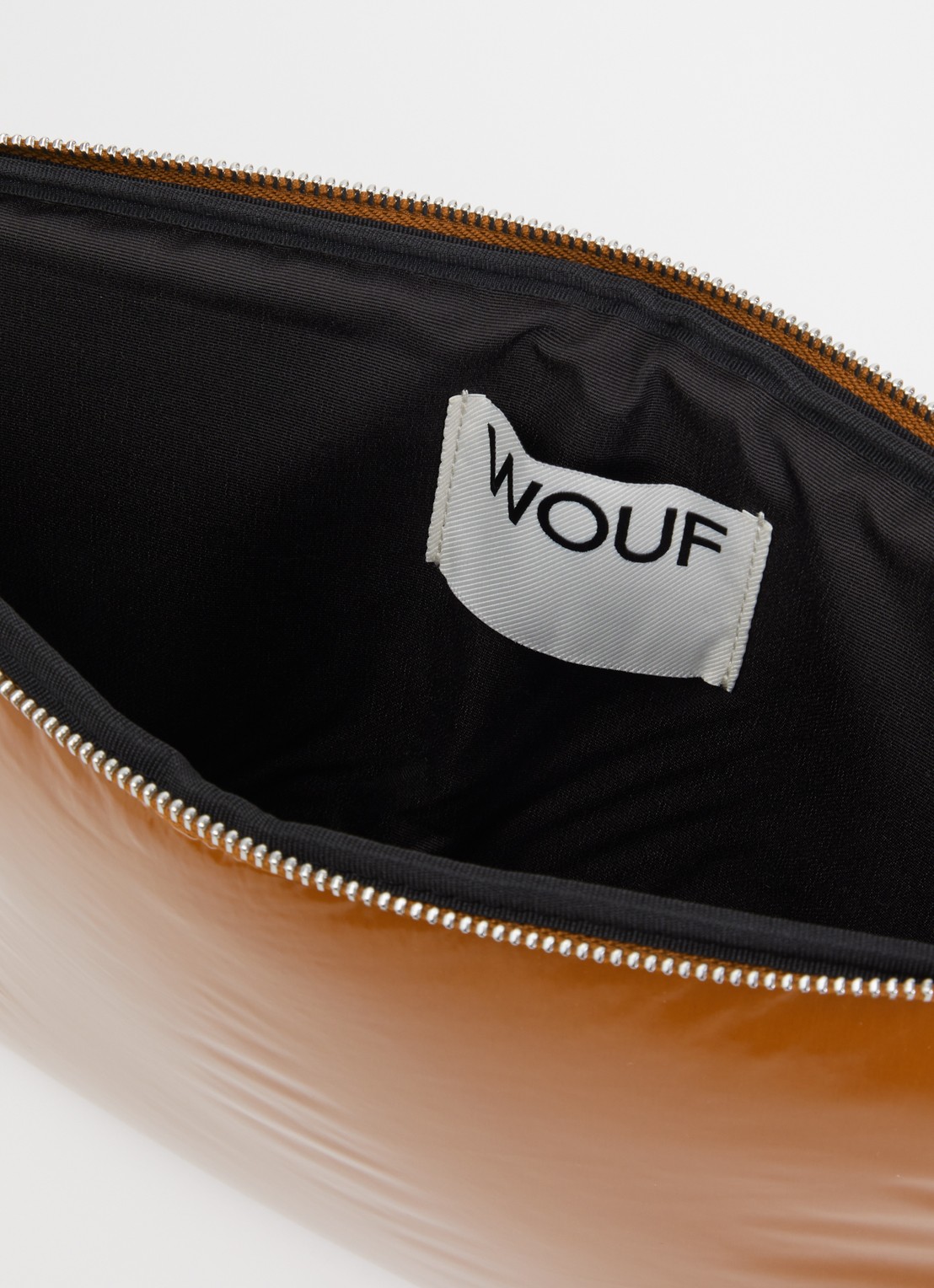 Wouf Sienna laptophoes 13 en 14 inch  - detail 2 camel