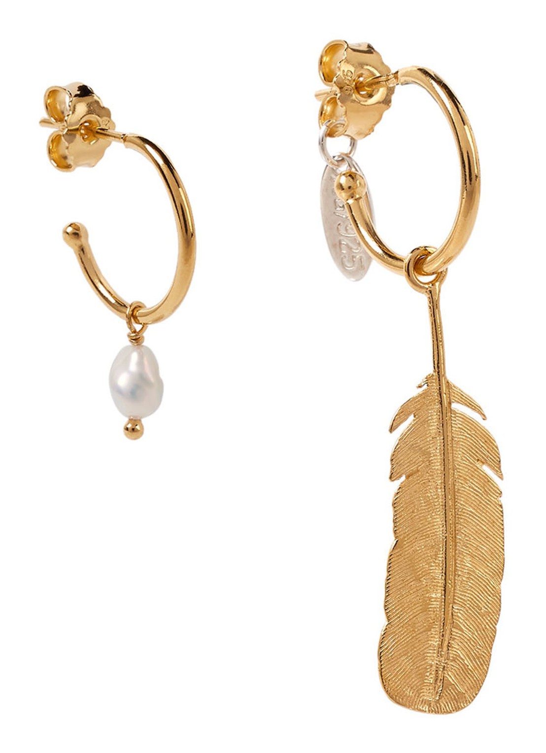 Wouters & Hendrix Wouters & Hendrix Oorhangers met parel - voorkant goud