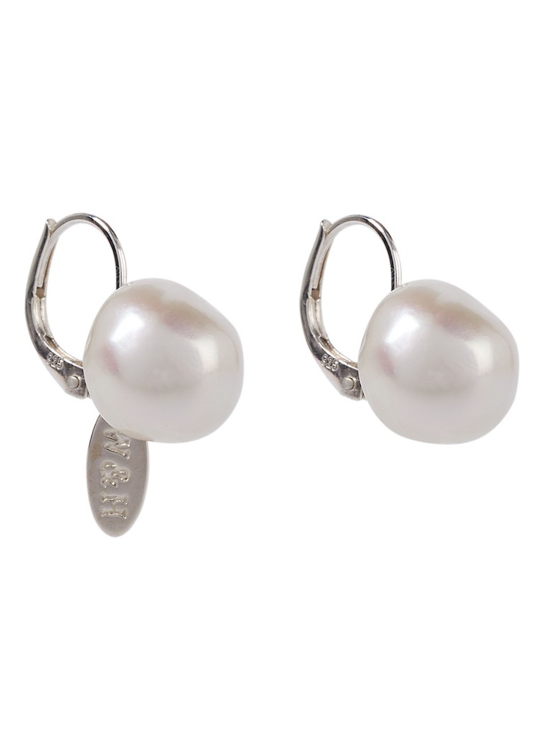 Wouters & Hendrix Wouters & Hendrix Oorhangers met parel - voorkant 2 zilver