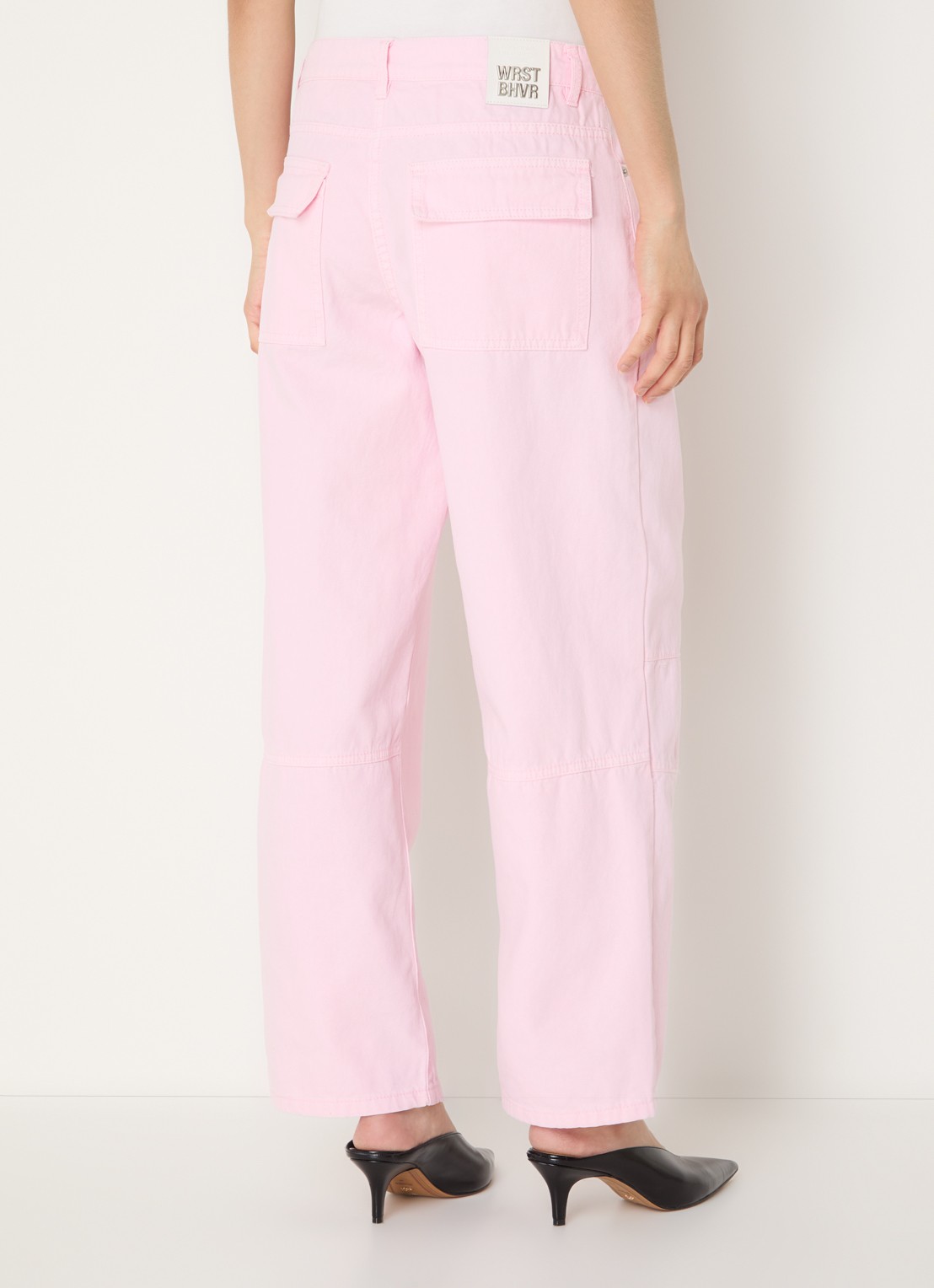 WRSTBHVR Bets mid waist loose fit jeans met gekleurde wassing - achterkant lichtroze