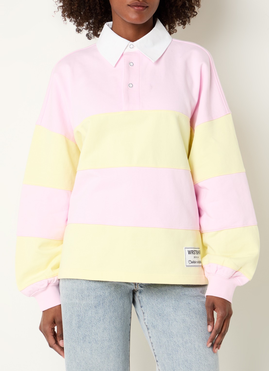 WRSTBHVR Geri sweater met streepprint en polokraag - detail 4 lichtroze