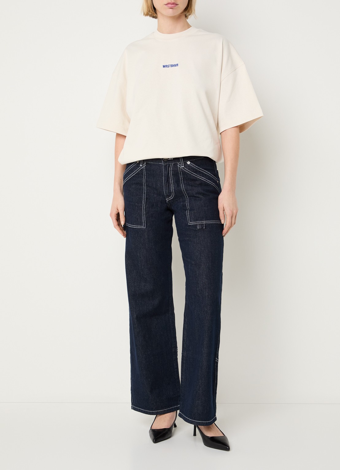 WRSTBHVR Leandra mid waist wide leg jeans met donkere wassing - voorkant 4 indigo
