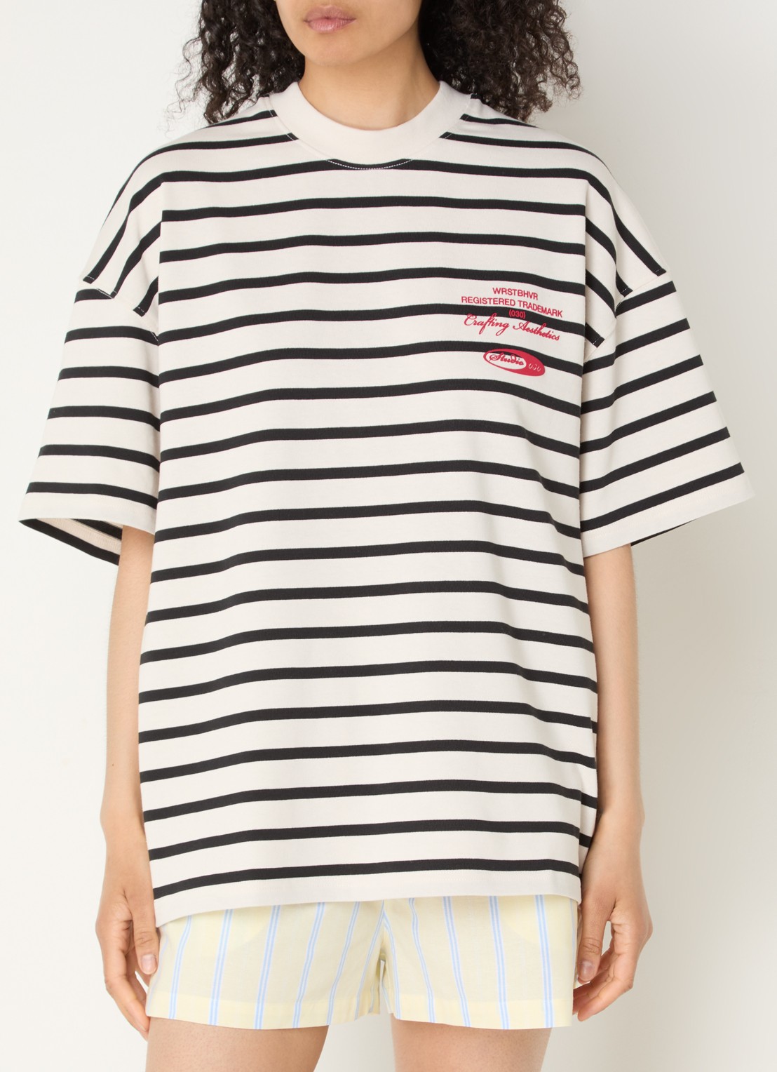 WRSTBHVR Rodolfo T-shirt met front- en backprint - achterkant gebroken wit
