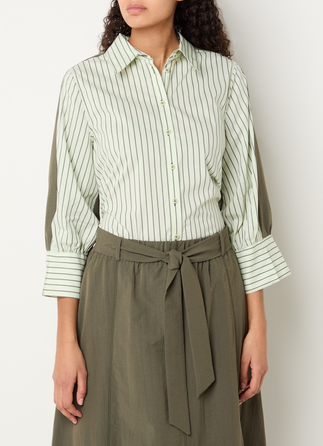 Xandres Hatriena blouse met streepprint - detail 3 lindegroen