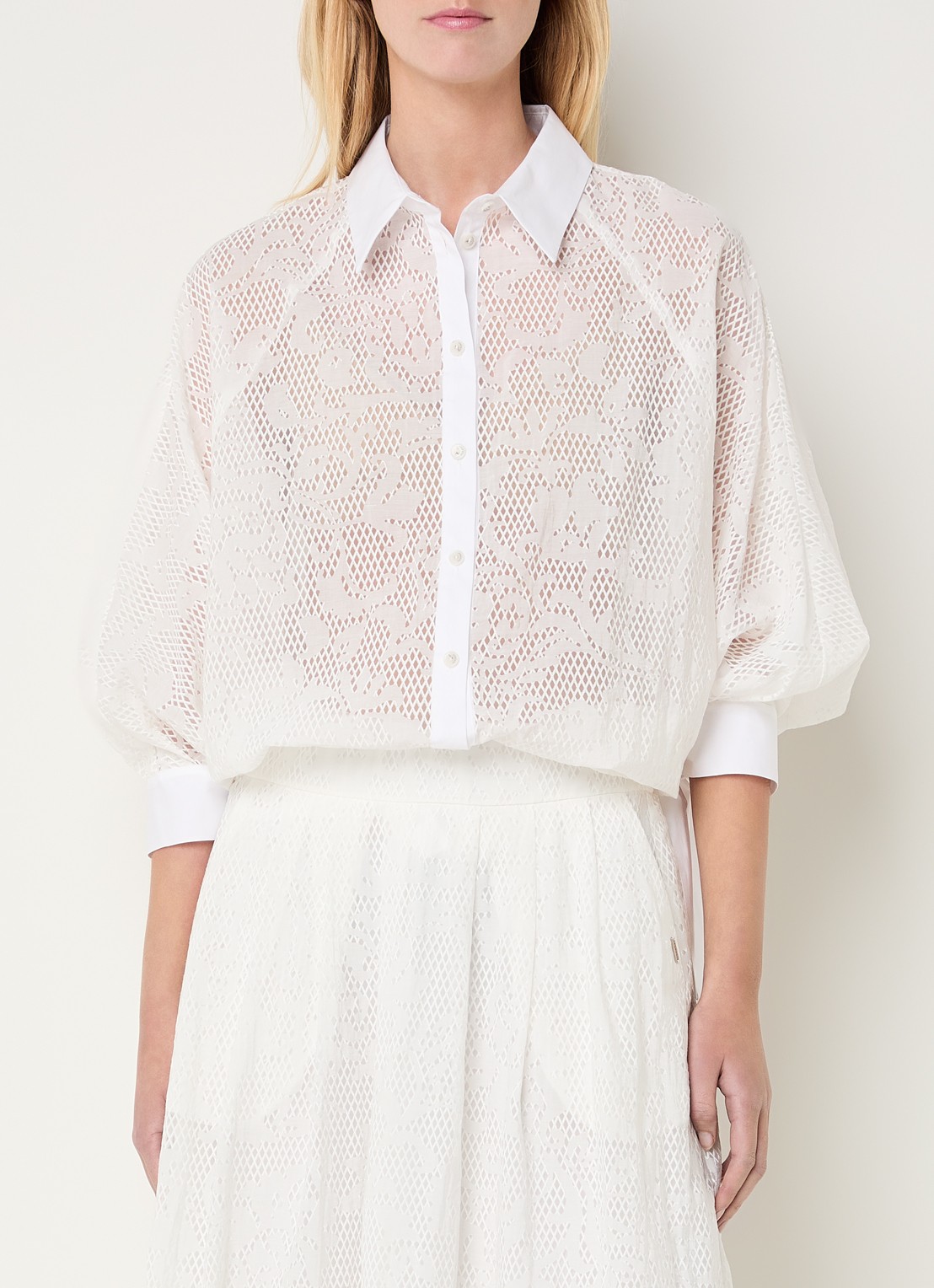Xandres Hirina semi-transparante blouse met vlindermouw - detail 2 wit
