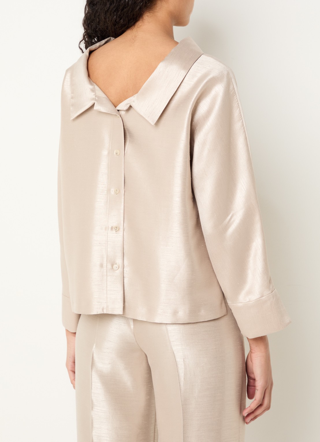 Xandres Hubje blouse met metallic finish - detail beige