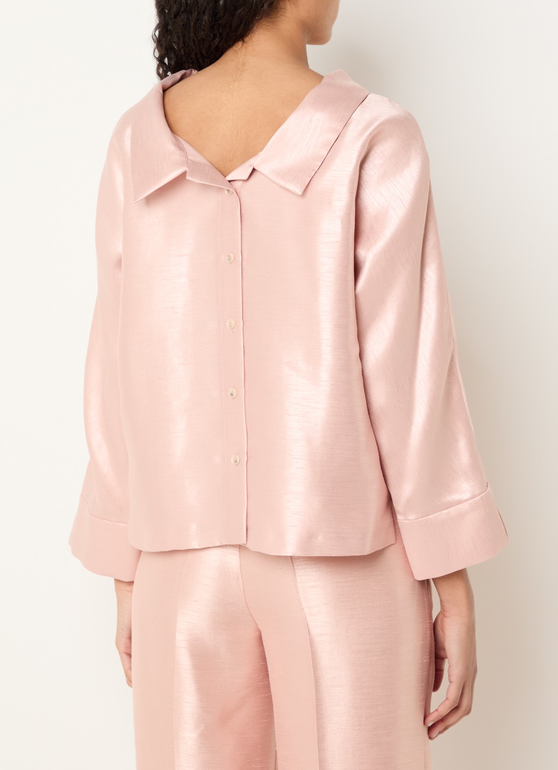 Xandres Hubje blouse met metallic finish - detail 2 zalmroze