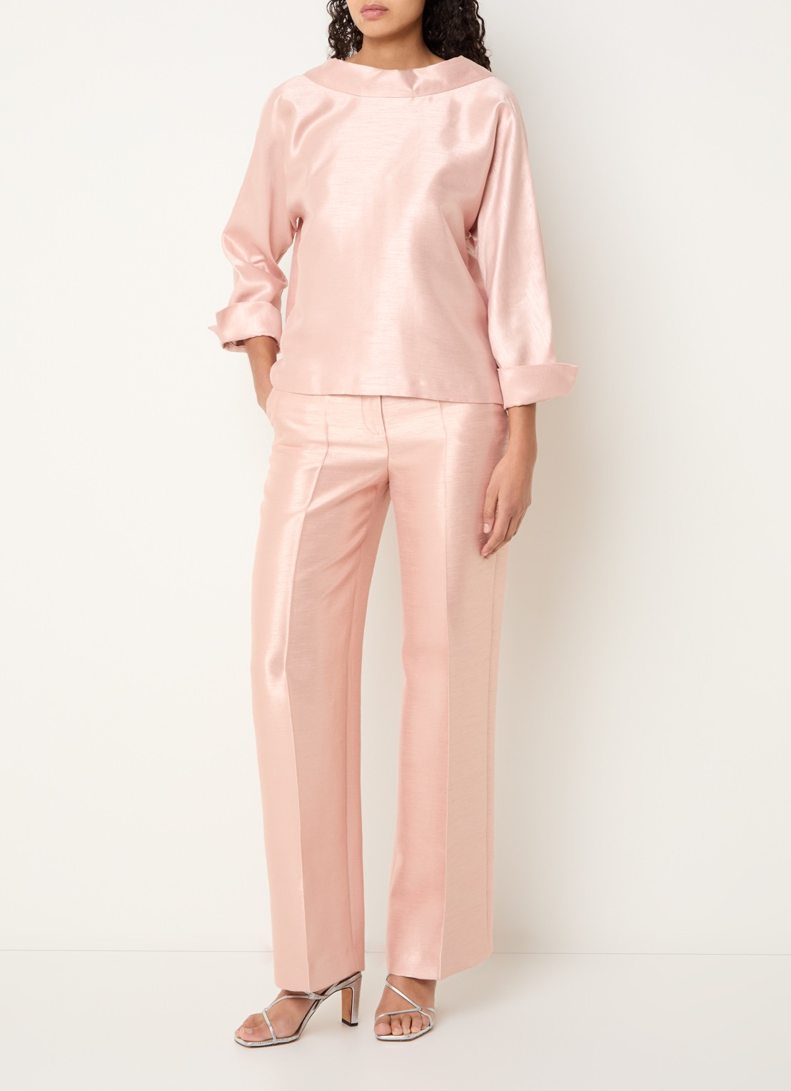 Xandres Hubje blouse met metallic finish - voorkant 4 zalmroze