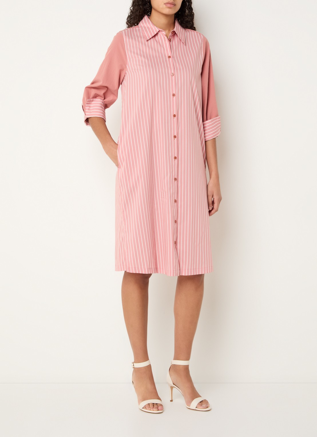Xandres Katriena midi blousejurk met streepprint - detail zalmroze