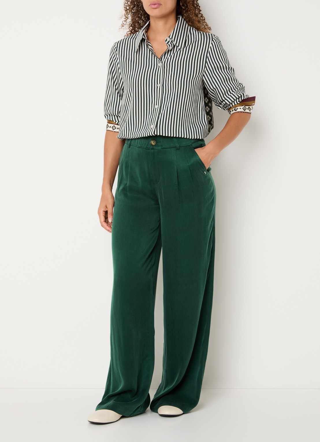Xandres Phia high waist loose fit pantalon met steekzakken - voorkant 4 groen