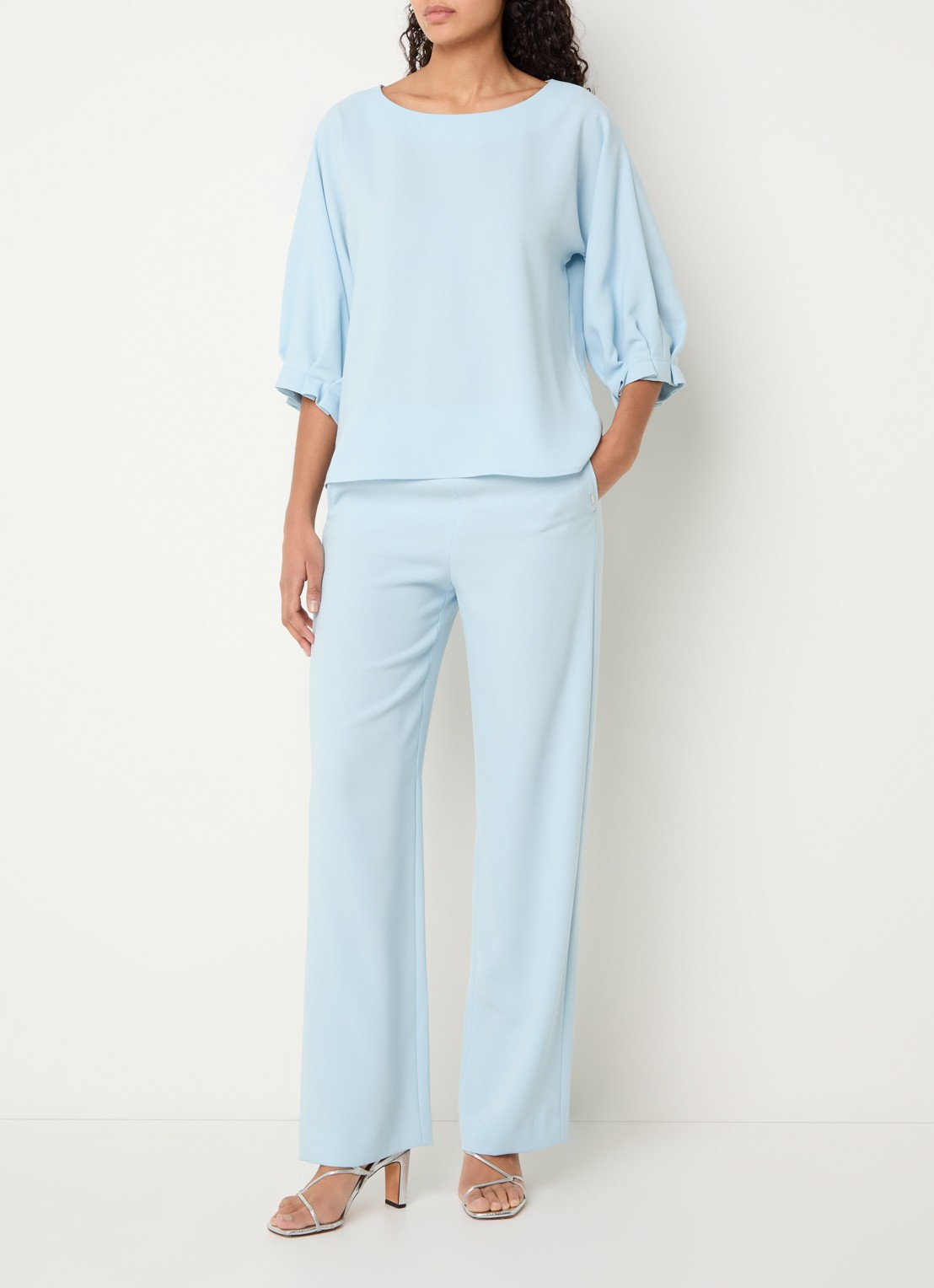 Xandres Phocas high waist straight fit pantalon met steekzakken - voorkant 3 lichtblauw