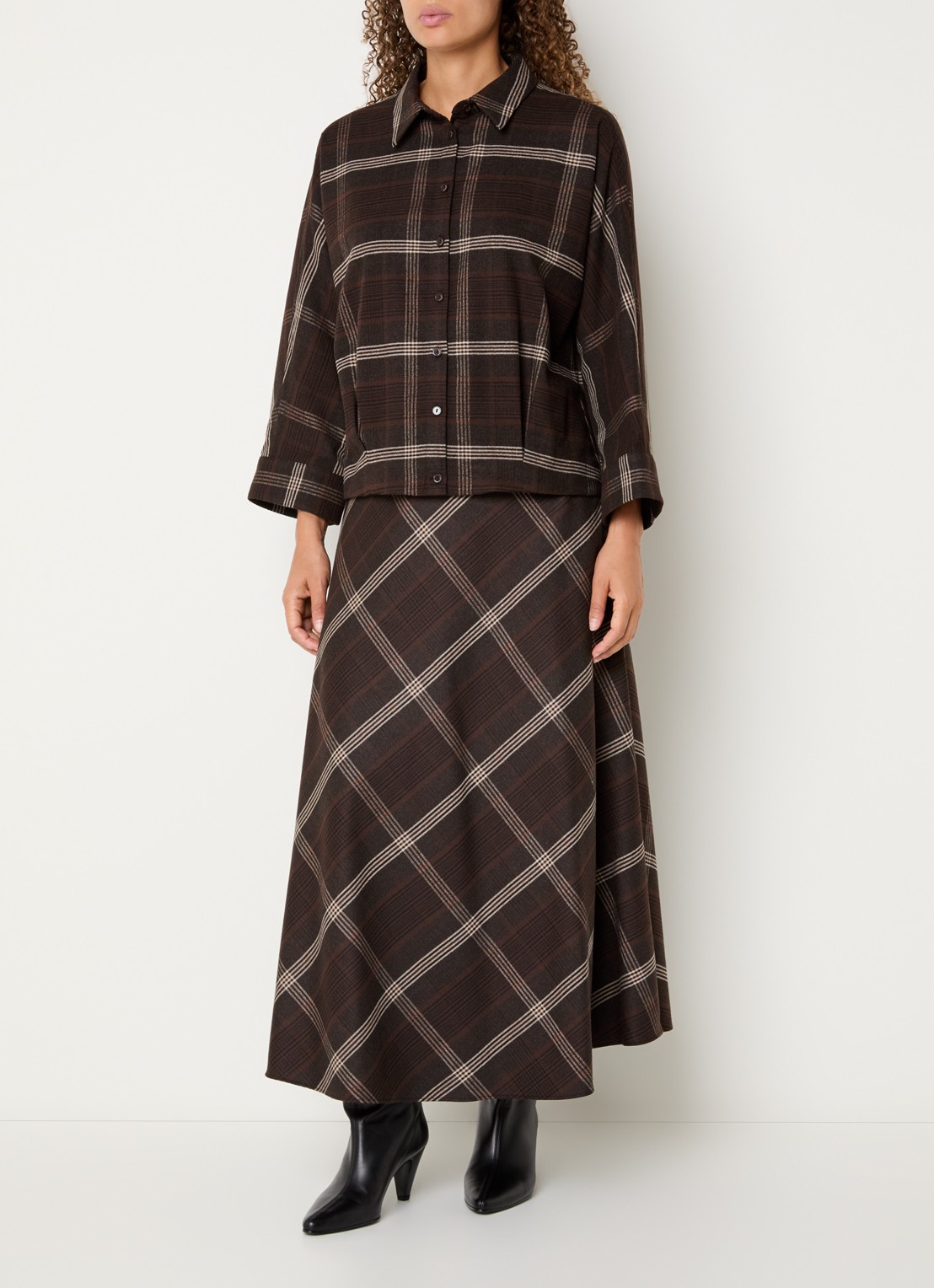 Xandres Rocio midi rok met ruikdessin - voorkant 4 bruin
