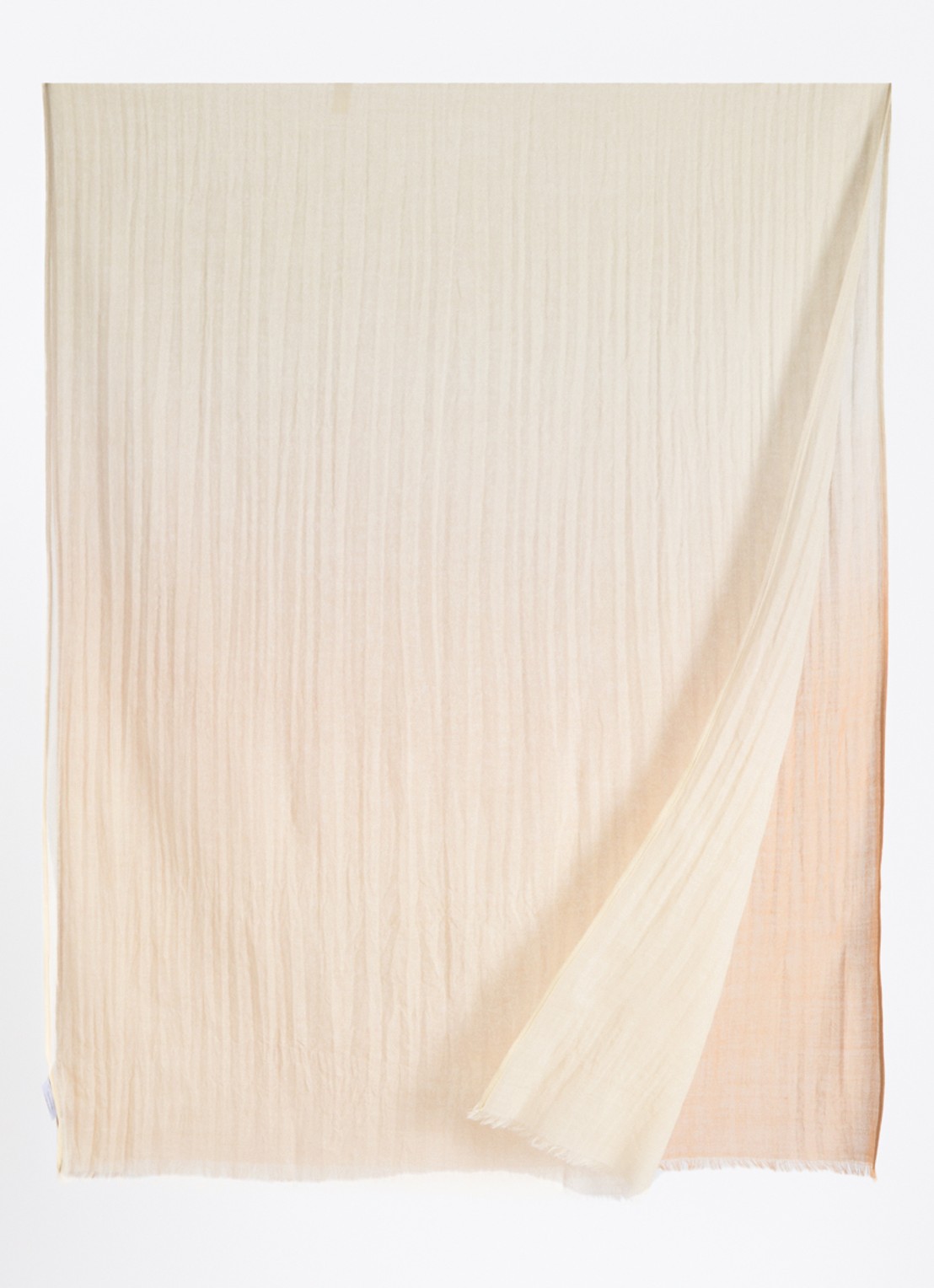 Xandres Sjaal van wol 210 x 160 cm - voorkant 2 abrikoos