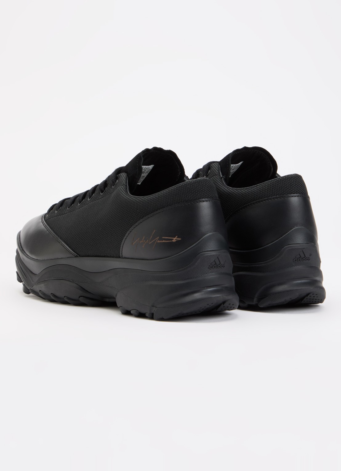 Y-3 GSG9 LOW sneaker van leer met suède bovenwerk - achterkant zwart
