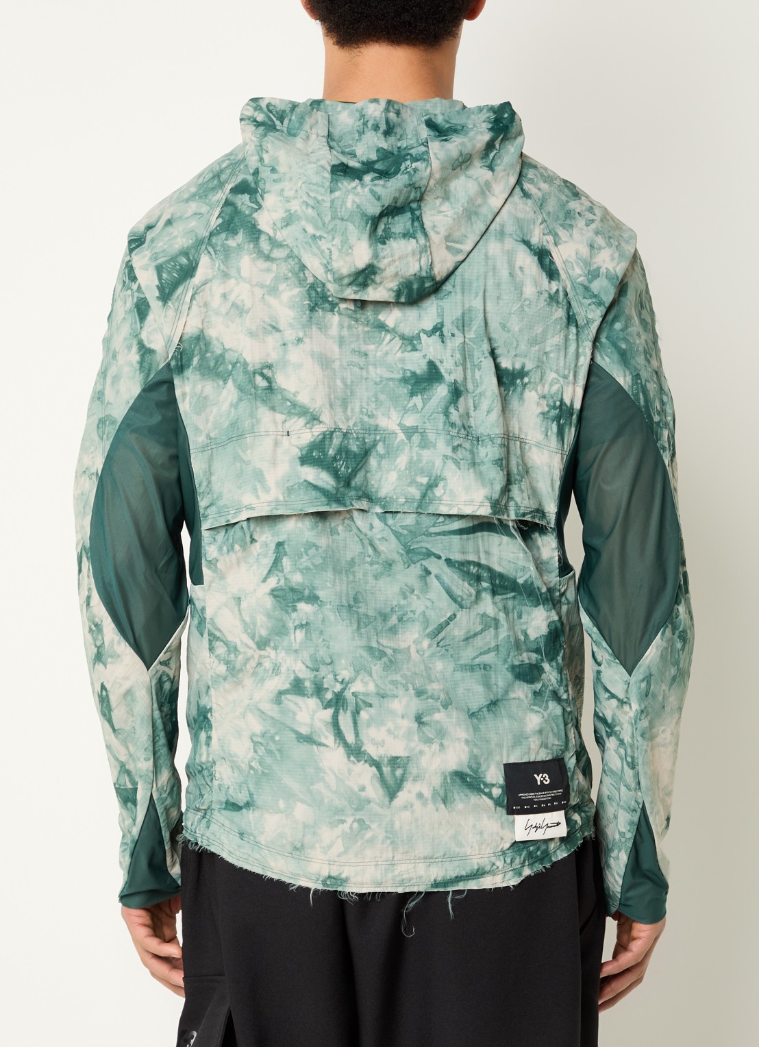 Y-3 Jack met camouflageprint en capuchon - achterkant 4 groen