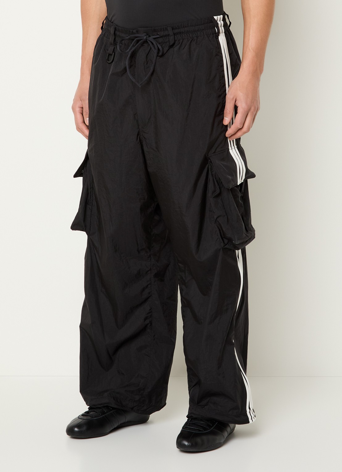 Y-3 Wide fit cargobroek met steekzakken - detail 4 zwart