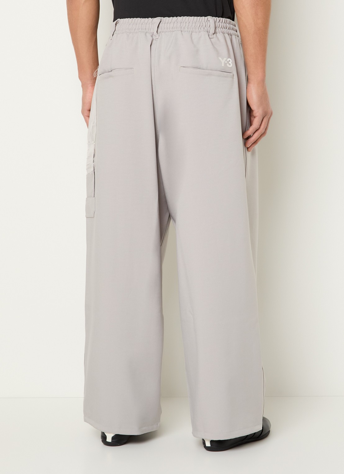 Y-3 Wide fit cargobroek met steekzakken - achterkant 3 grijs