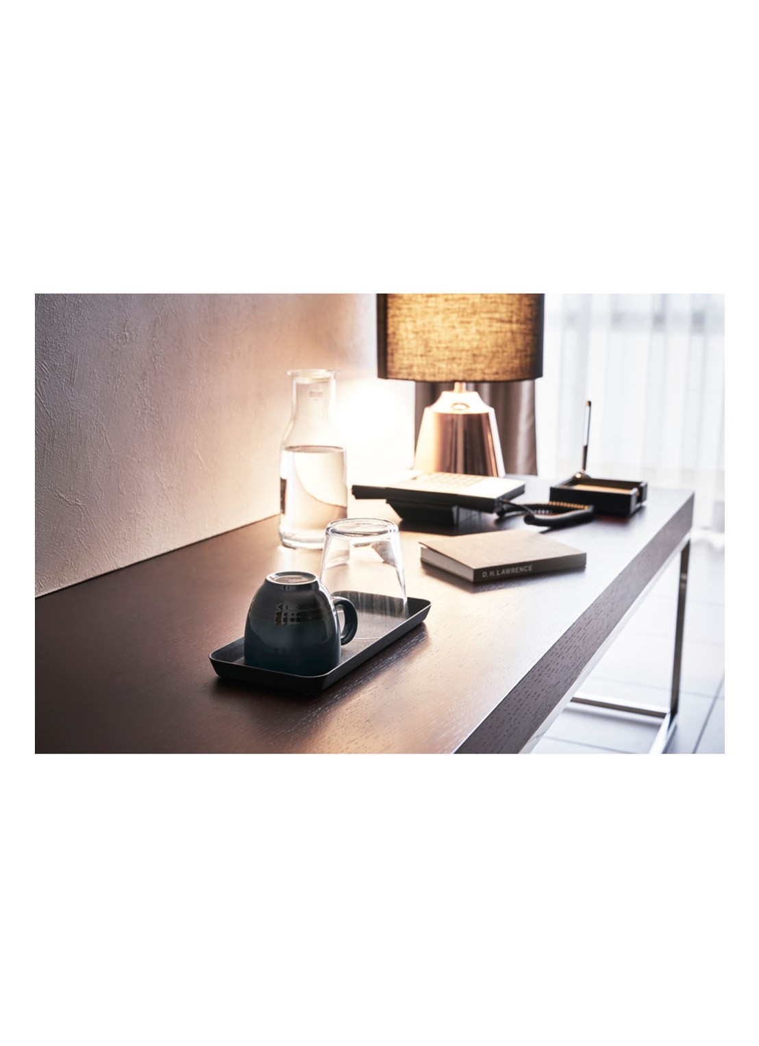 Yamazaki Tower Amenity L opbergschaal 22 x 10 cm - detail zwart