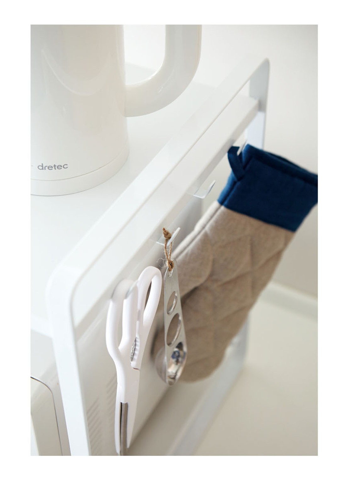 Yamazaki Tower uitschuifbare aanrecht organizer 47,5 - 75 cm - detail 2 wit