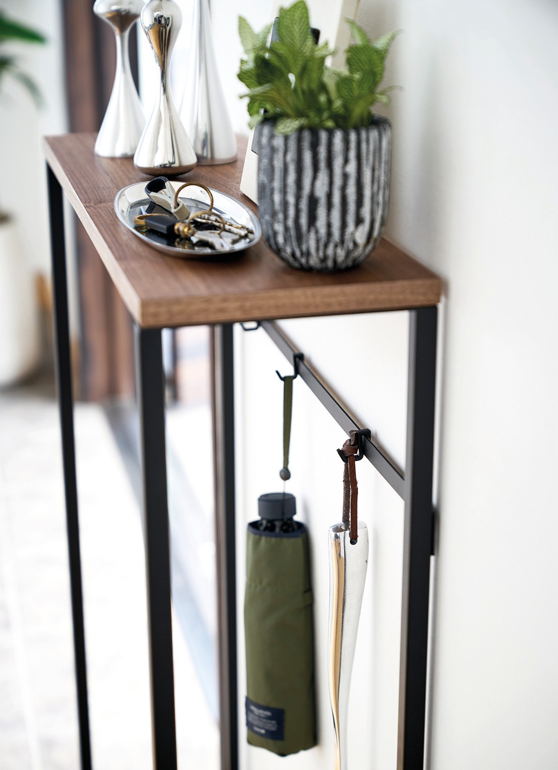 Yamazaki Tower wandtafel 60 x 80,5 cm - detail 7 zwart