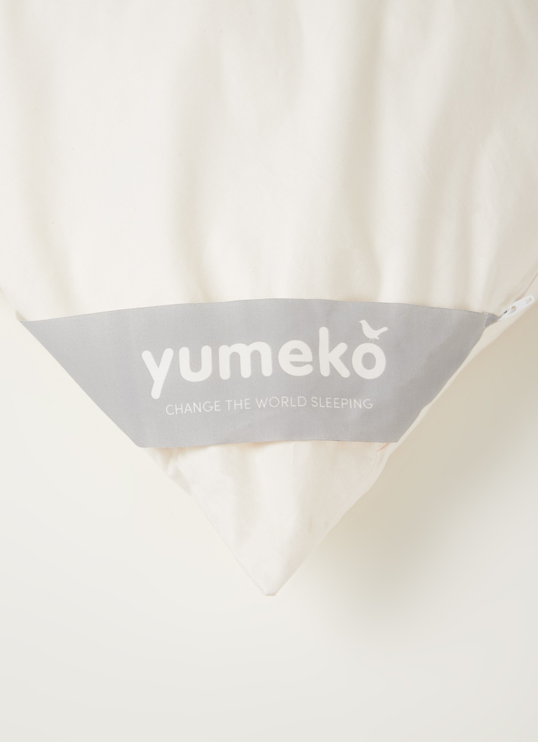 Yumeko Stevig hoofdkussen met vulling van wol 60 x 70 cm - detail wit
