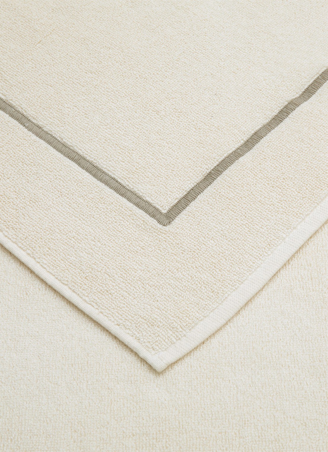Yves Delorme Croisiere strandlaken  - 480 gr/m2 - 92 x 200 cm - detail 3 creme