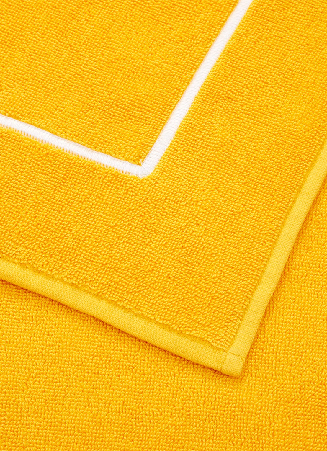 Yves Delorme Croisiere strandlaken  - 480 gr/m2 - 92 x 200 cm - detail 2 geel