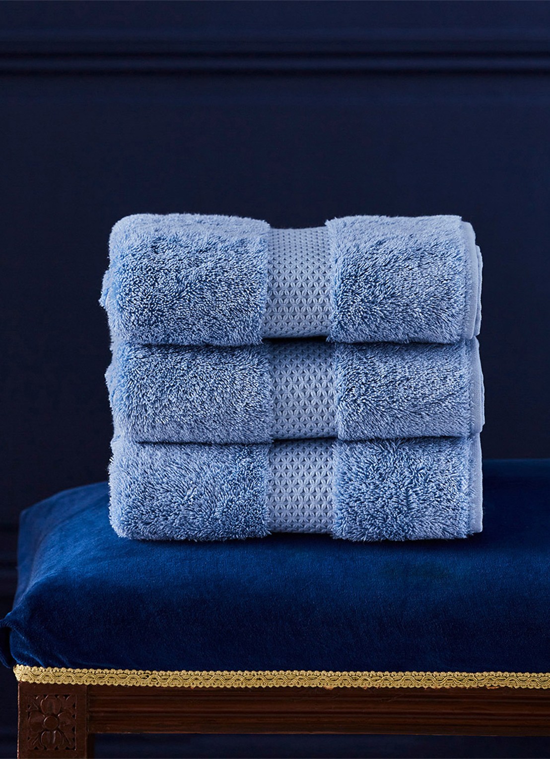 Yves Delorme Etoile badserie 700 gr/m2 - detail 5 blauw