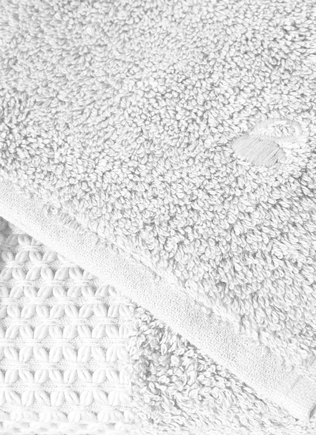 Yves Delorme Etoile gastendoek - 700 gr/m2 - 45 x 70 cm - voorkant 2 lichtgrijs