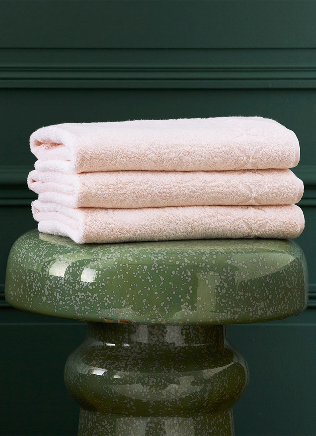 Yves Delorme Nature Amande washand - 550 gr/m2 - 33 x 33 cm - detail 2 lichtroze