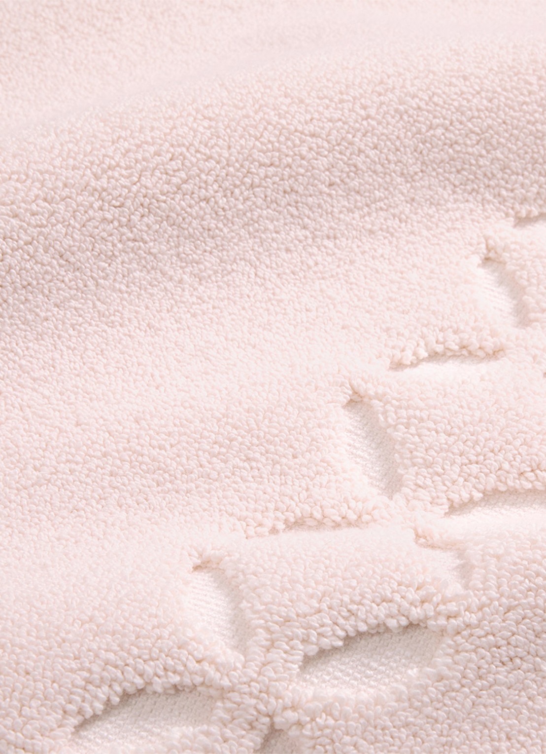 Yves Delorme Nature Amande washand - 550 gr/m2 - 33 x 33 cm - voorkant 4 lichtroze
