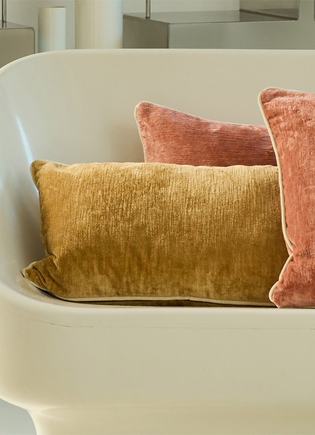 Yves Delorme Orpheo sierkussenhoes - achterkant 5 beige