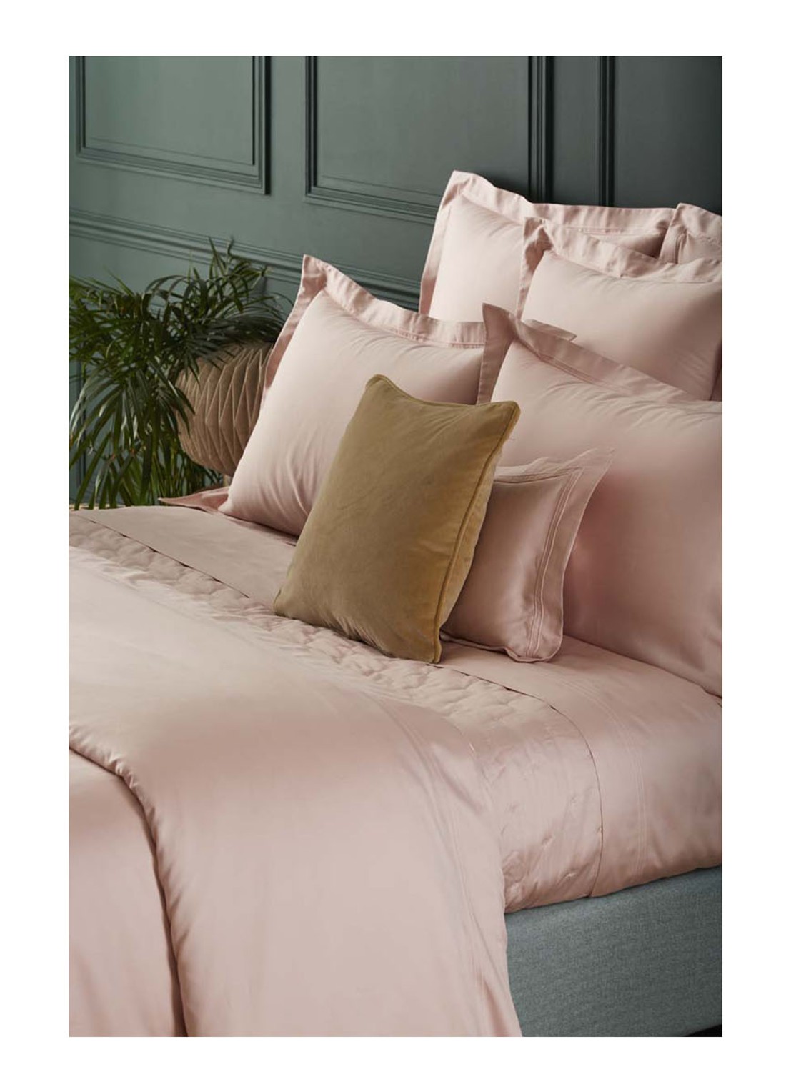Yves Delorme Triomphe kussensloop van katoensatijn 120TC - voorkant 6 lichtroze