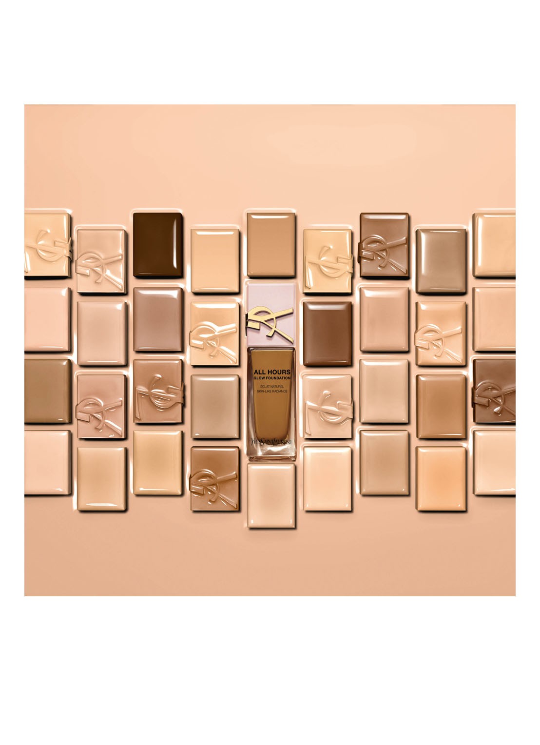 Yves Saint Laurent All Hours Glow Foundation - detail 5 dn3
