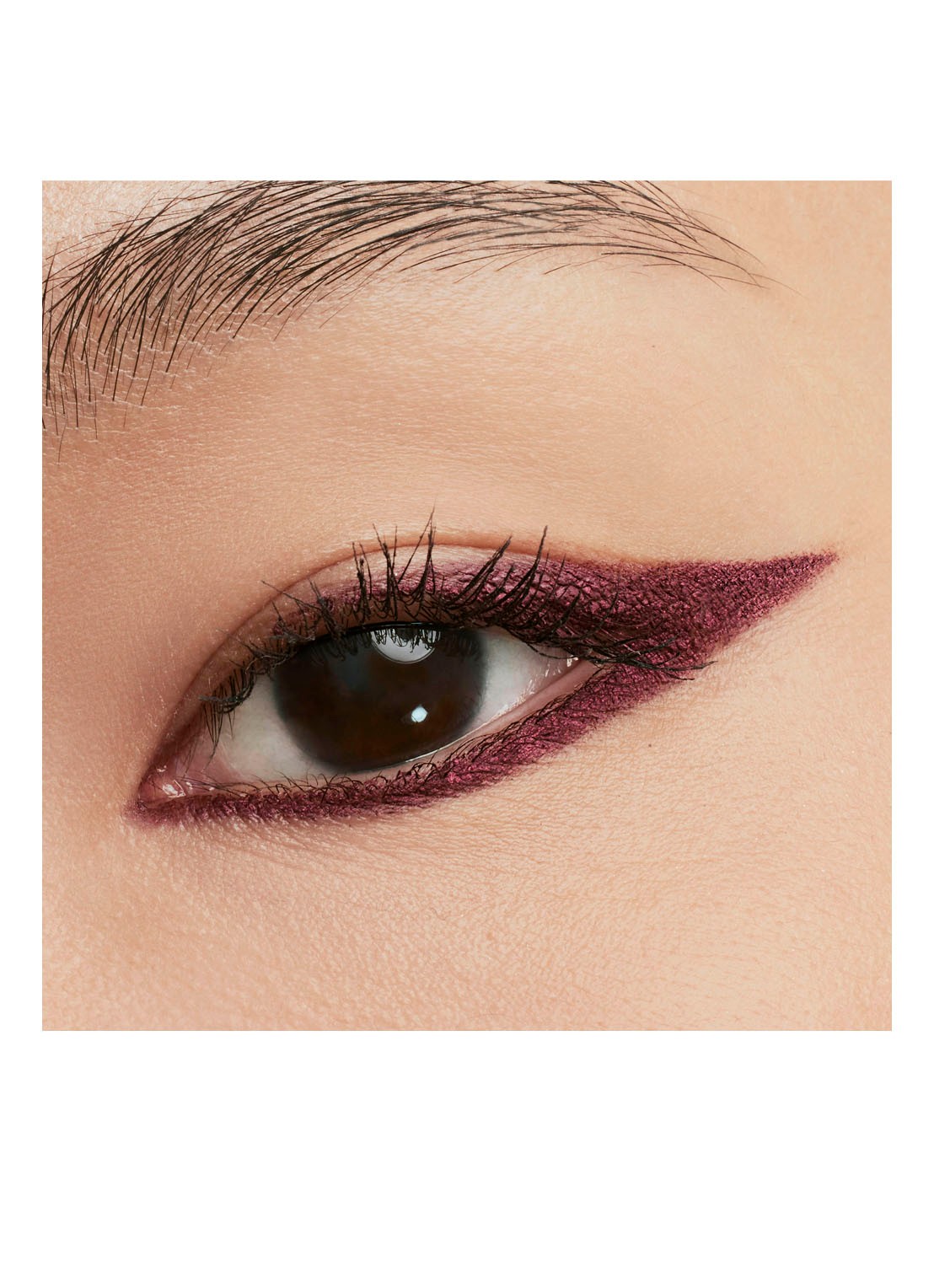 Yves Saint Laurent Lines Liberated - waterproof oogpotlood - detail 4 04 unrestricted plum