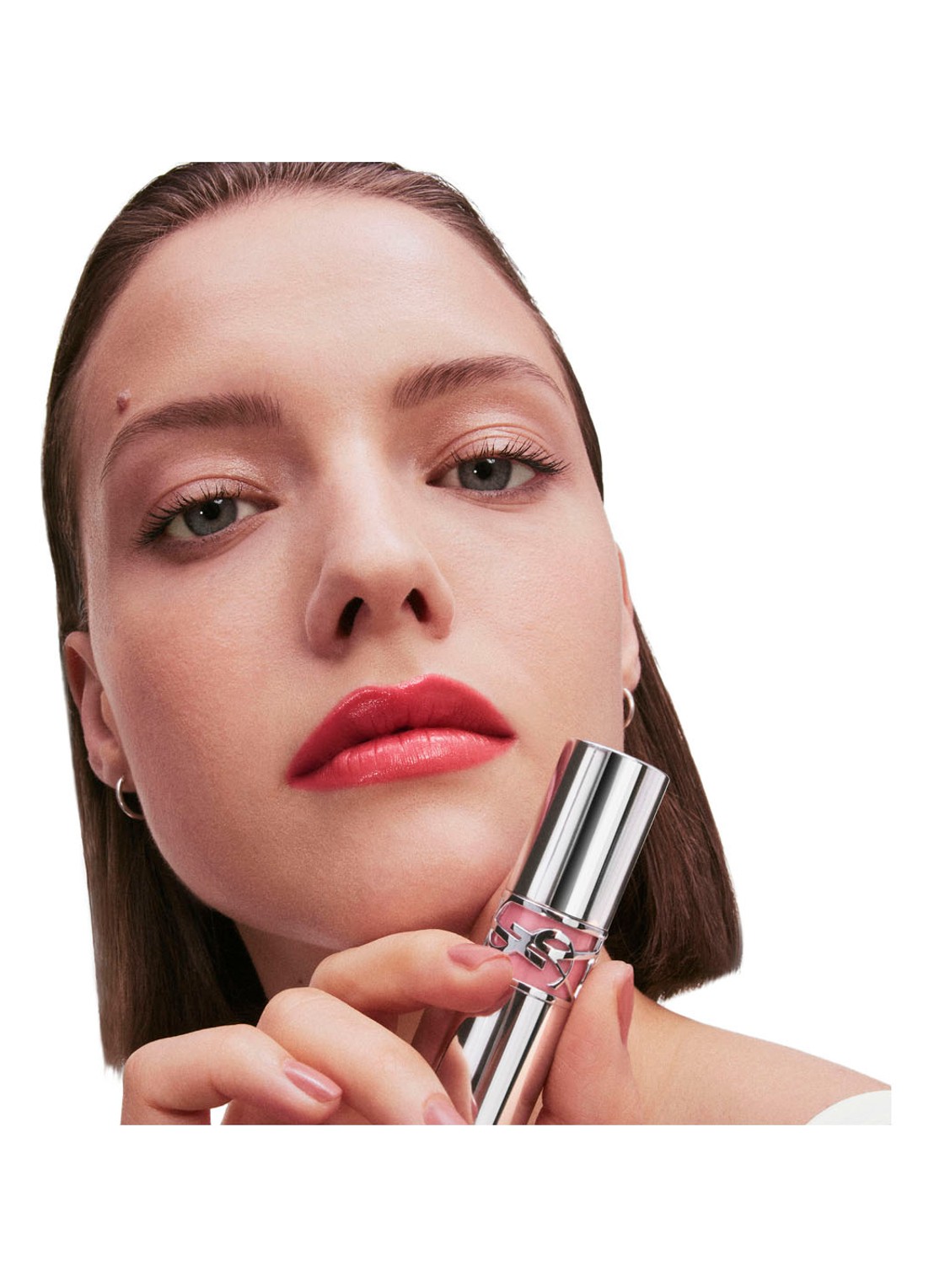 Yves Saint Laurent Loveshine - lipstick - detail 3 210 passion red