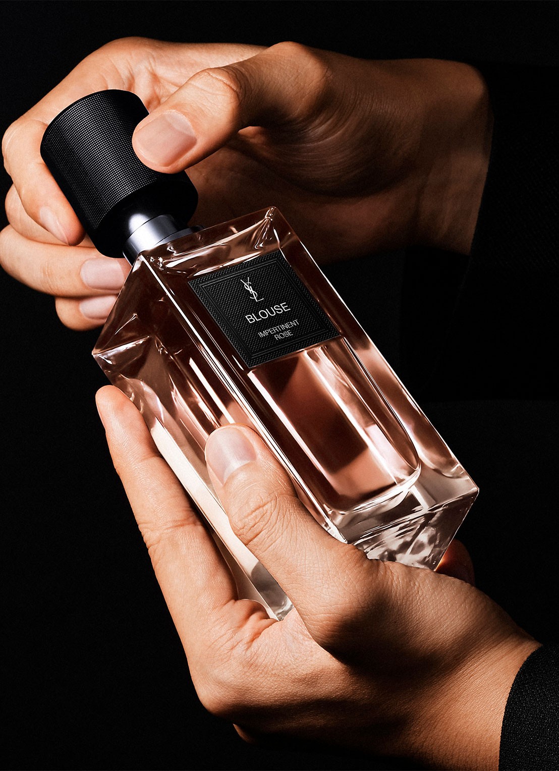 Yves Saint Laurent Mini Blouse Eau de Parfum - travel size - detail 2 undefined