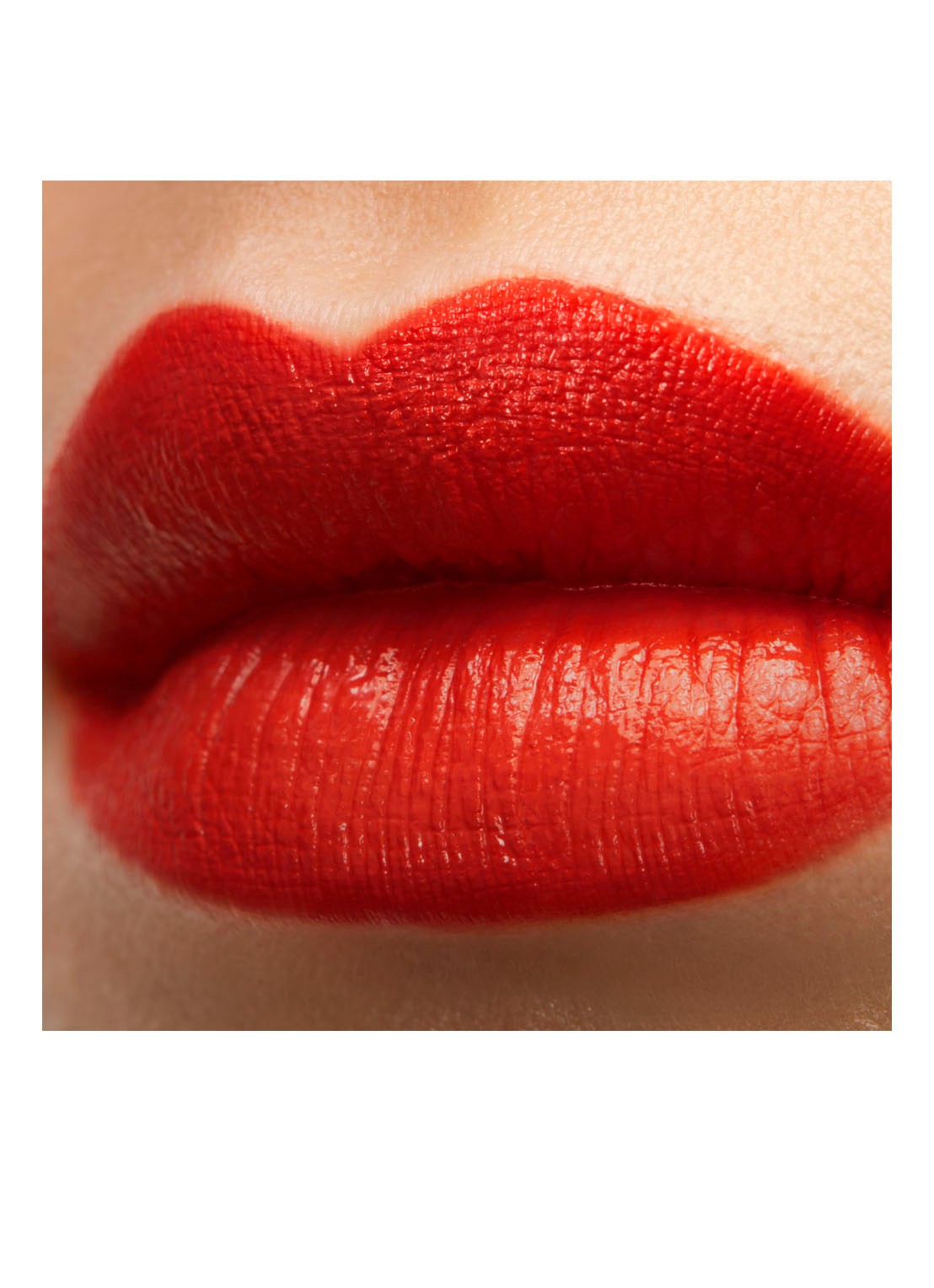 Yves Saint Laurent Rouge Pur Couture Lipstick  - detail 5 r4