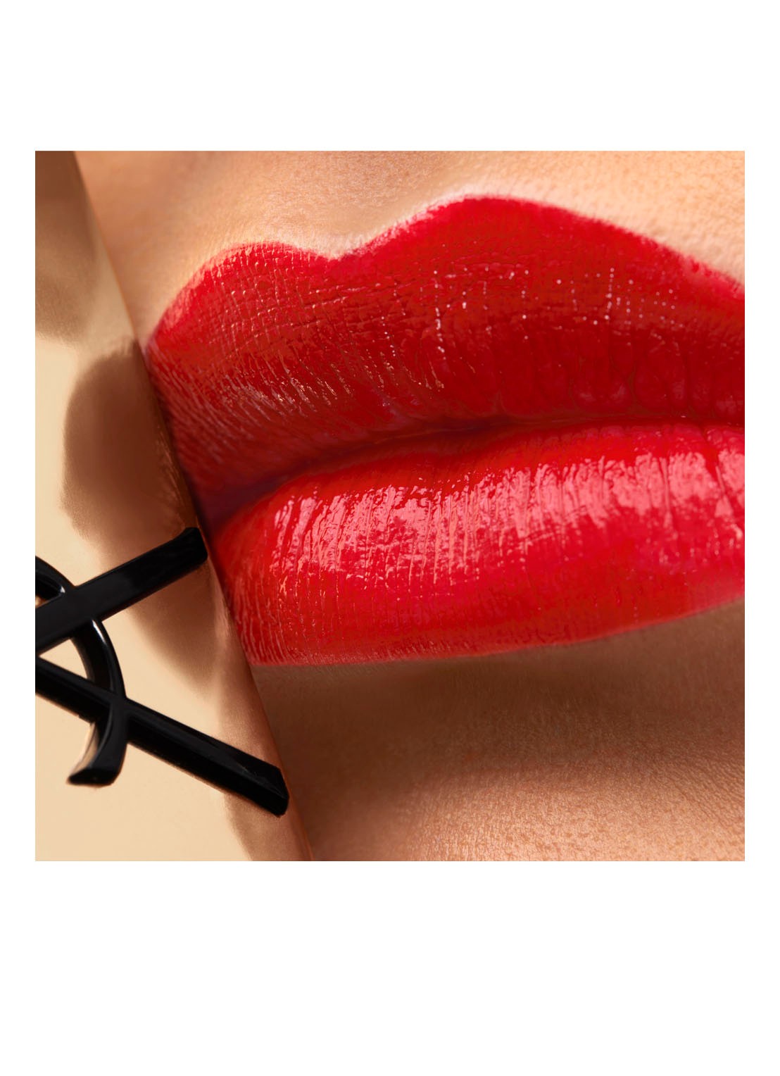 Yves Saint Laurent Rouge Pur Couture Lipstick  - detail 5 r12